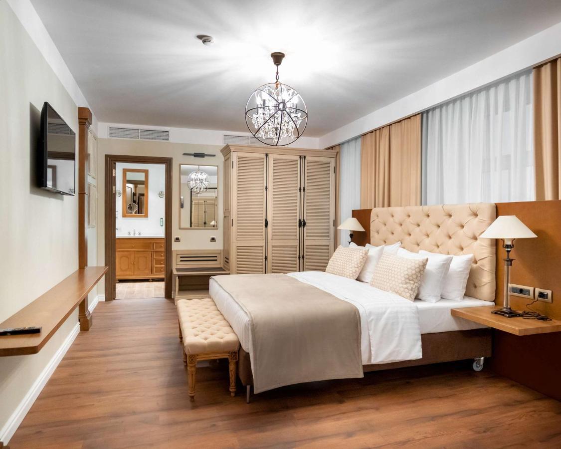 Best Western Plus Market Square Lviv Dış mekan fotoğraf